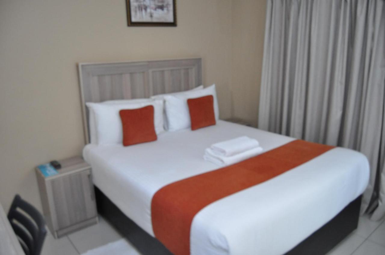 Bridgeville Guest House Γκαμπορόνε Εξωτερικό φωτογραφία