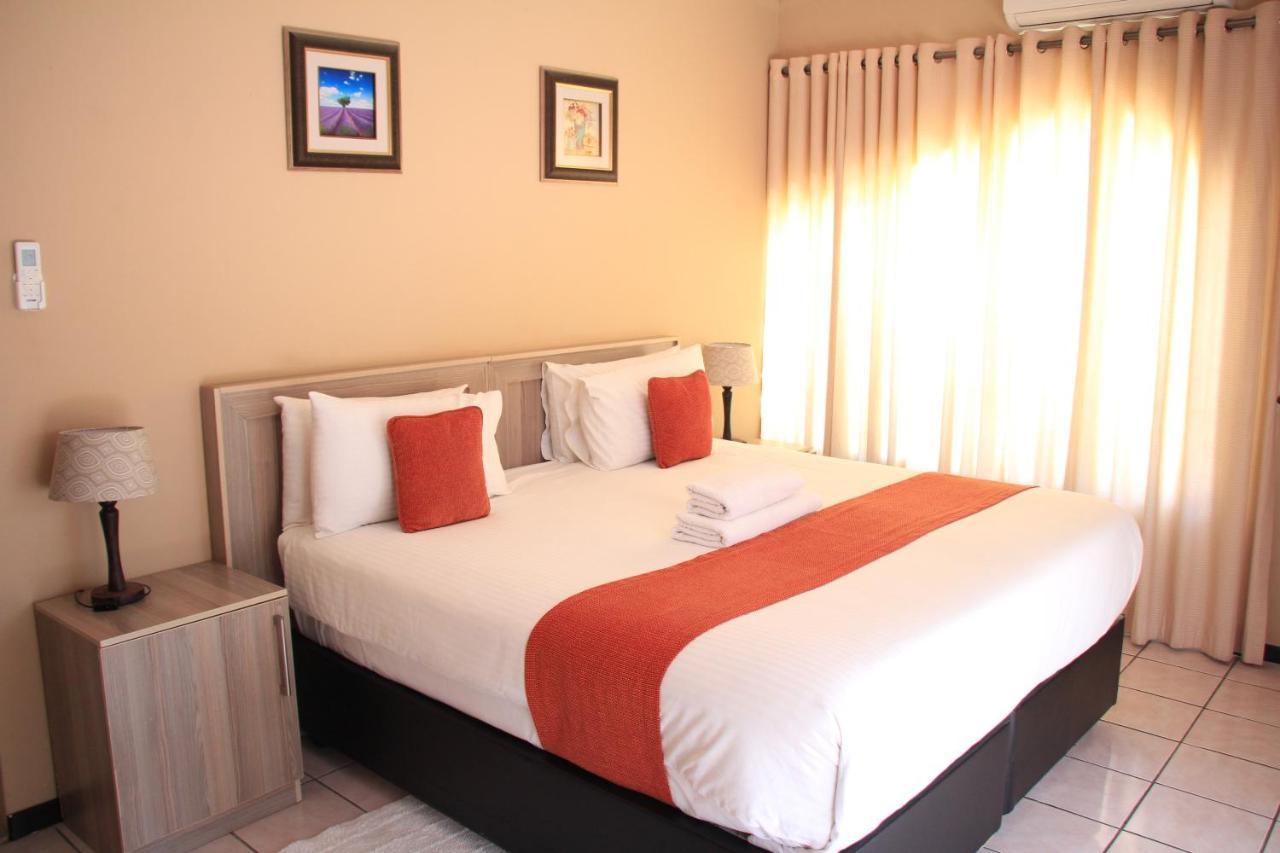 Bridgeville Guest House Γκαμπορόνε Εξωτερικό φωτογραφία