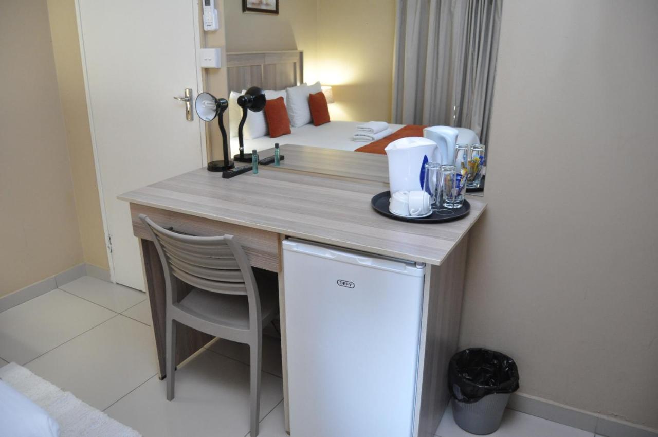 Bridgeville Guest House Γκαμπορόνε Εξωτερικό φωτογραφία