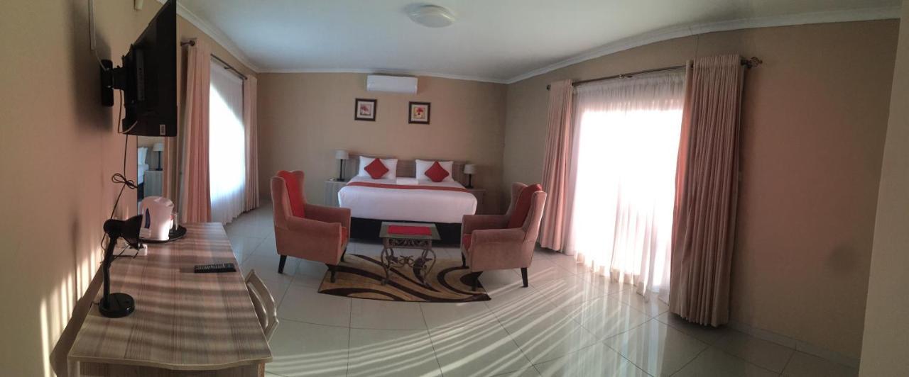 Bridgeville Guest House Γκαμπορόνε Εξωτερικό φωτογραφία
