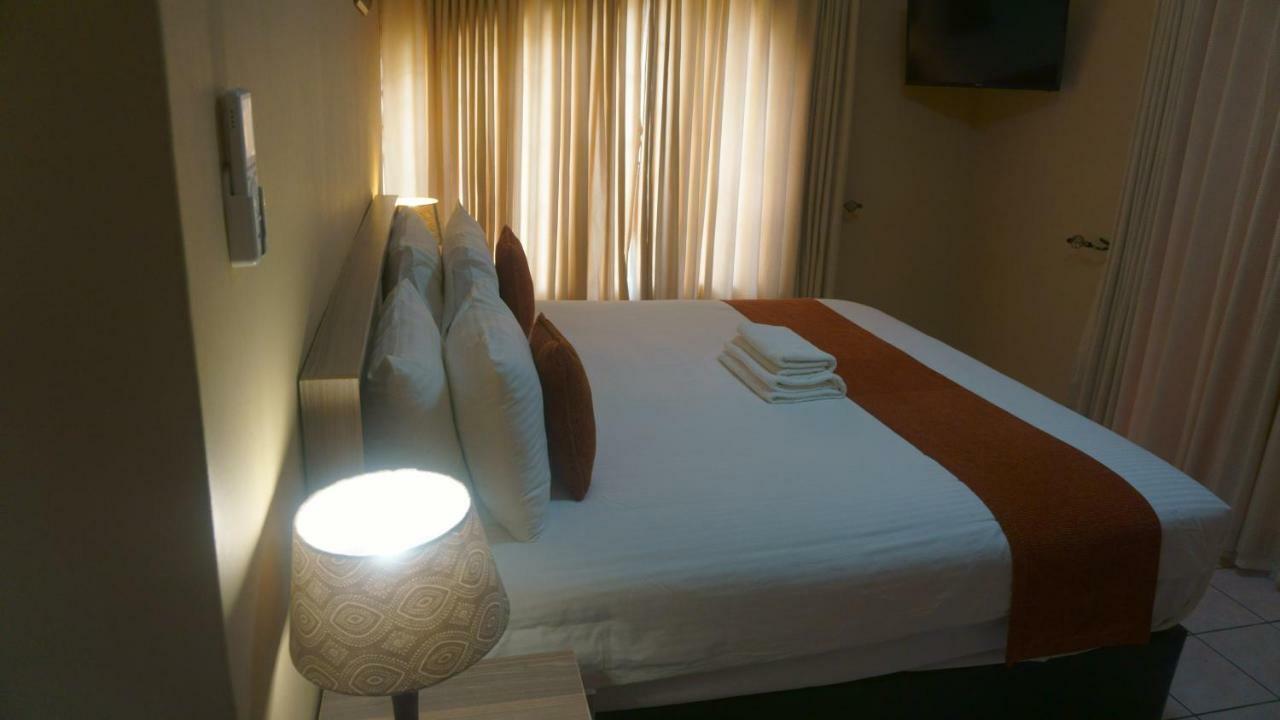 Bridgeville Guest House Γκαμπορόνε Εξωτερικό φωτογραφία
