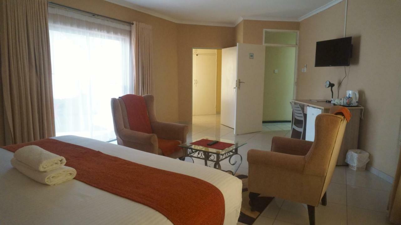 Bridgeville Guest House Γκαμπορόνε Εξωτερικό φωτογραφία