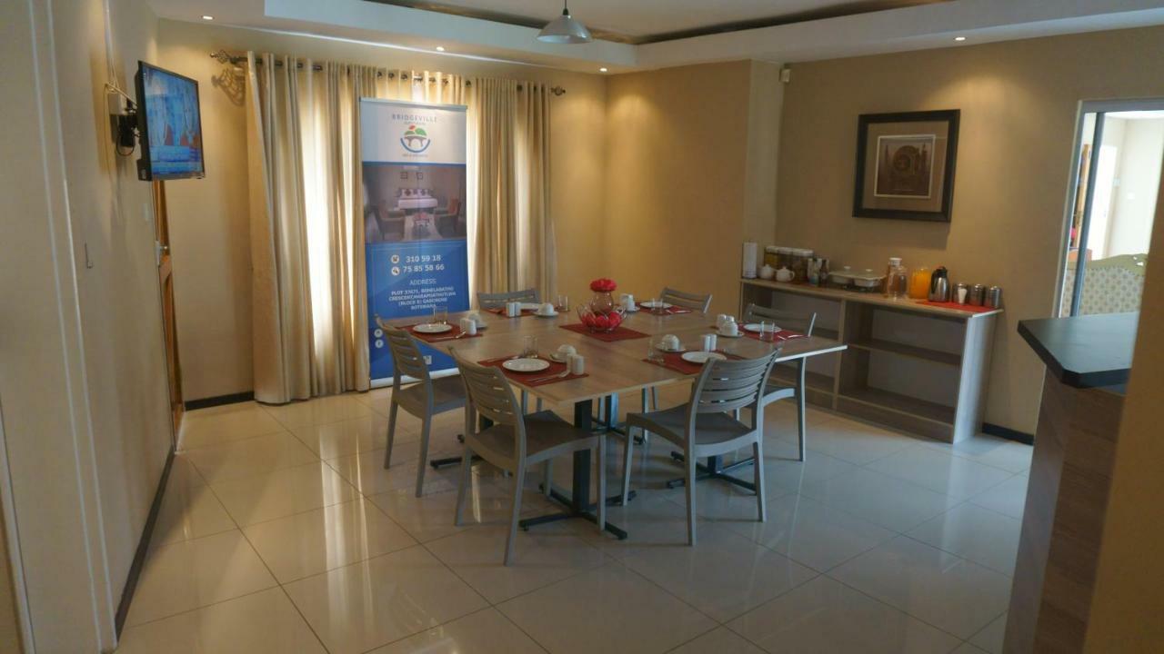 Bridgeville Guest House Γκαμπορόνε Εξωτερικό φωτογραφία