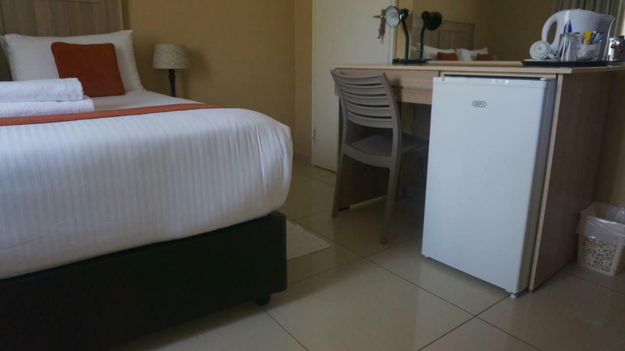 Bridgeville Guest House Γκαμπορόνε Εξωτερικό φωτογραφία