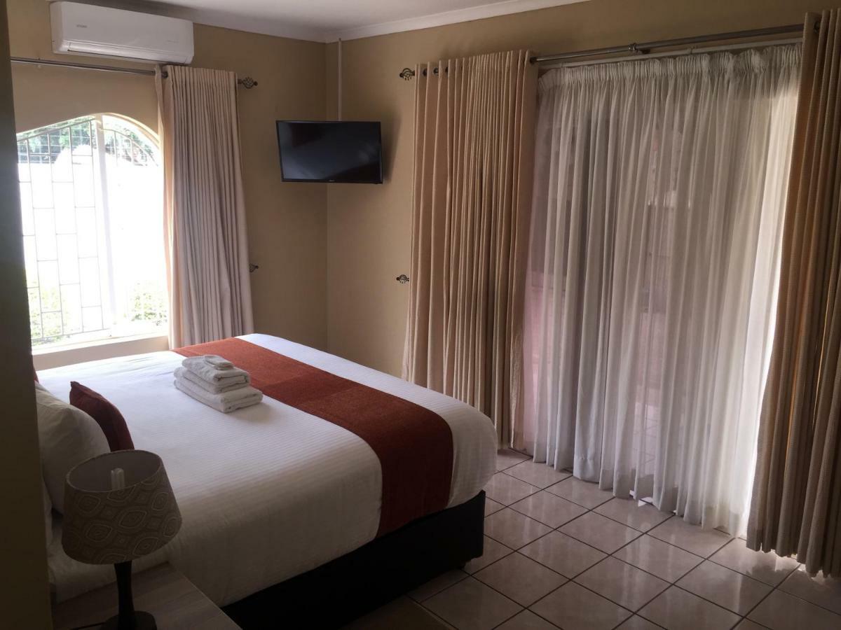 Bridgeville Guest House Γκαμπορόνε Εξωτερικό φωτογραφία