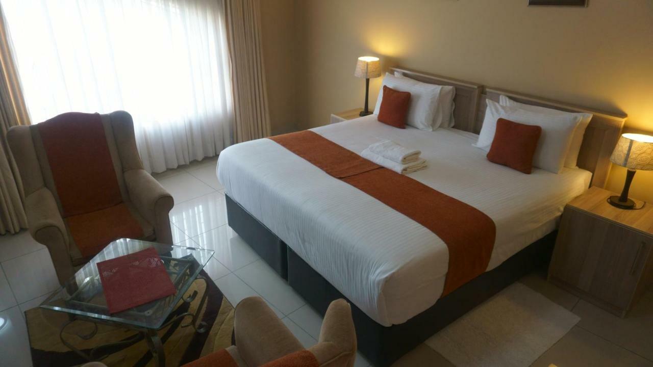 Bridgeville Guest House Γκαμπορόνε Εξωτερικό φωτογραφία