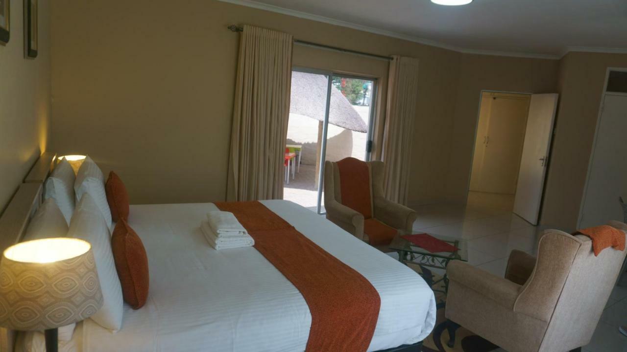 Bridgeville Guest House Γκαμπορόνε Εξωτερικό φωτογραφία