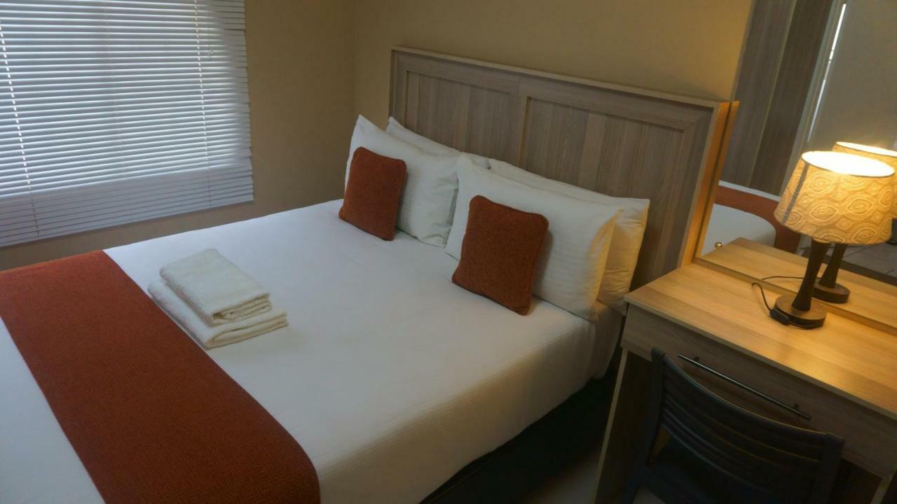 Bridgeville Guest House Γκαμπορόνε Εξωτερικό φωτογραφία
