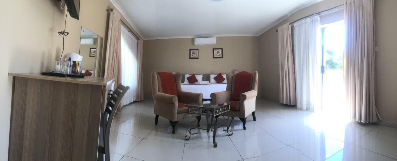 Bridgeville Guest House Γκαμπορόνε Εξωτερικό φωτογραφία