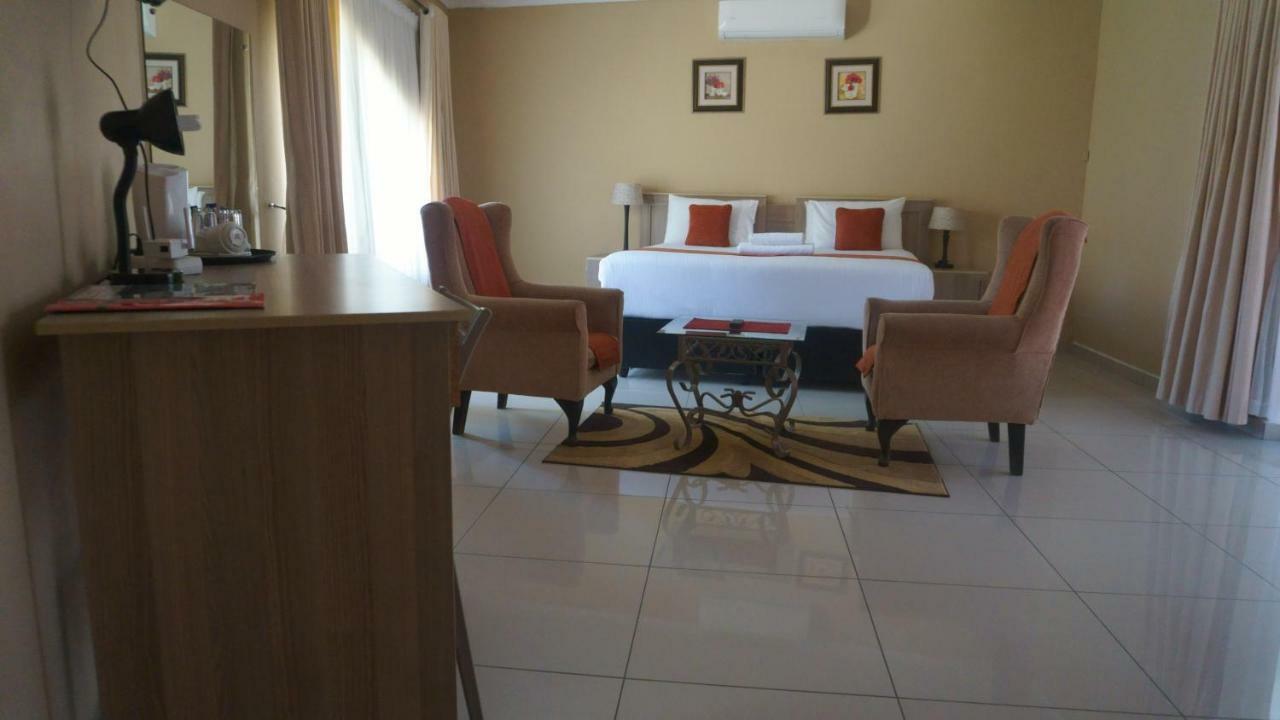 Bridgeville Guest House Γκαμπορόνε Εξωτερικό φωτογραφία